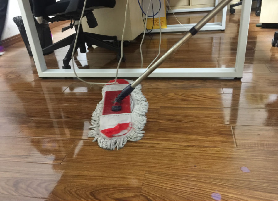 观山湖区木地板保洁案例