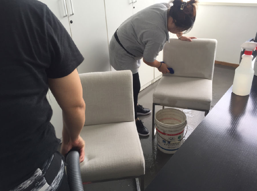 观山湖区沙发清洗案例