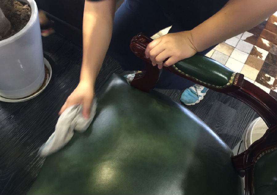 观山湖区家具清洗案例